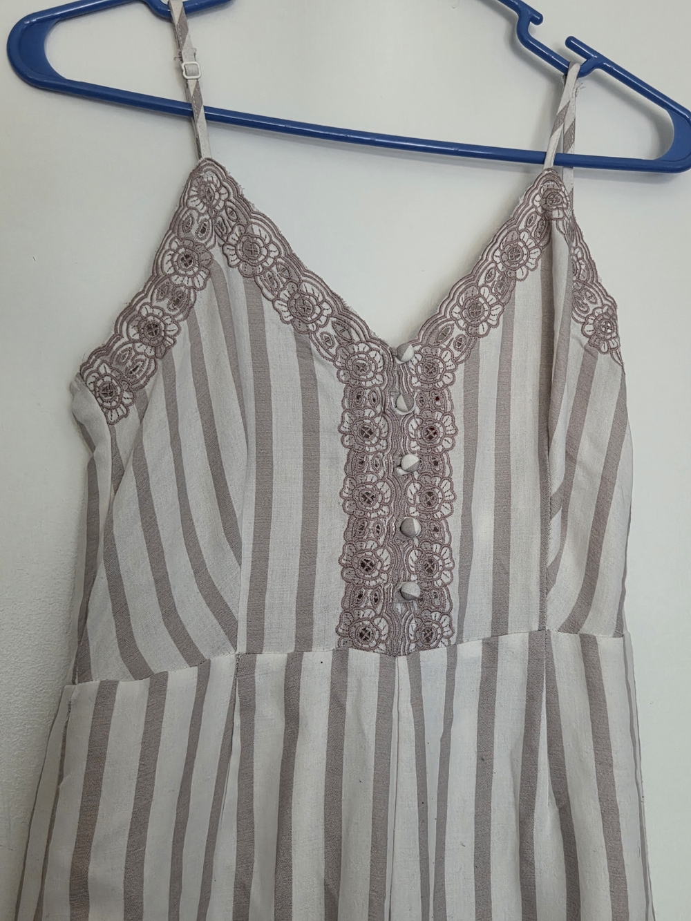 Chelsea & Violet Striped Lace Trim Wide Leg Jumpsuit Romper Small - Picture 2 of 5